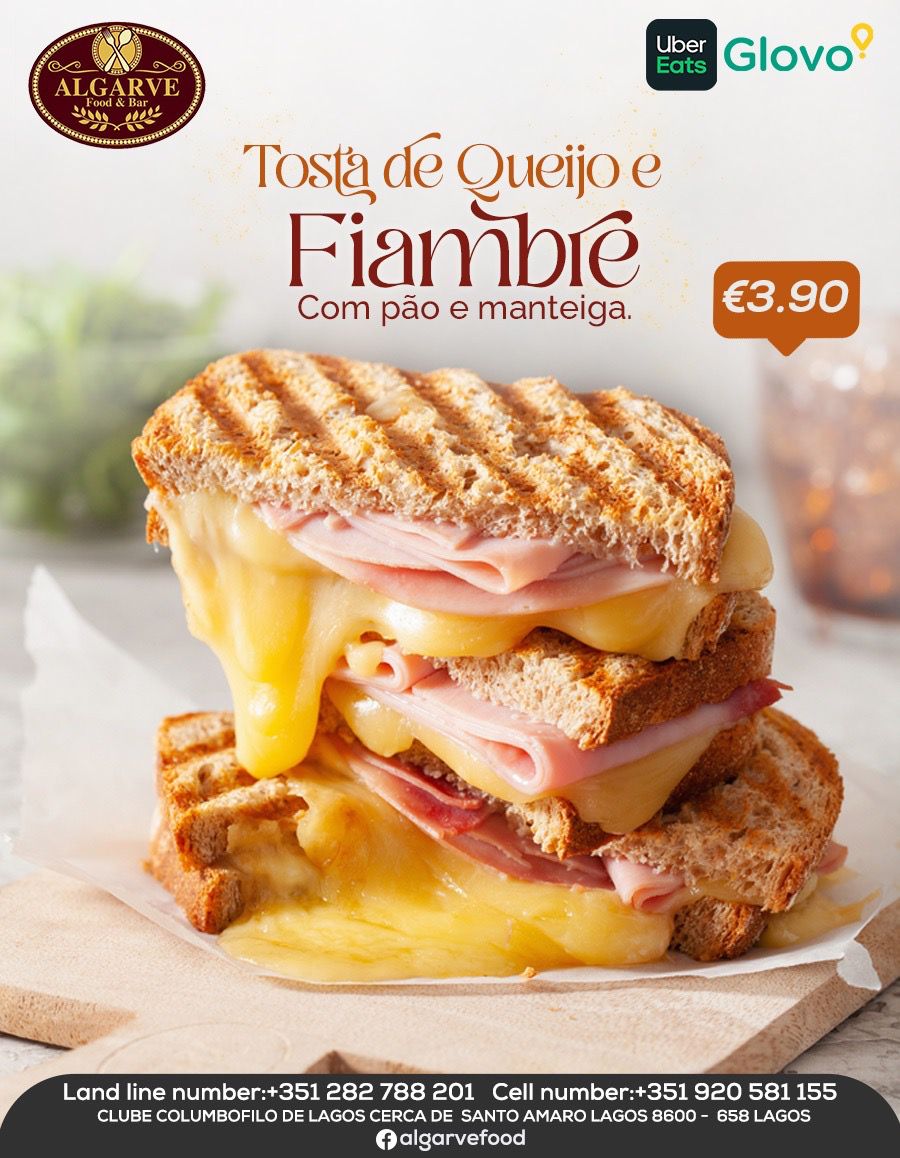 Tosta de Queijo e Fiambre Com pão e manteiga